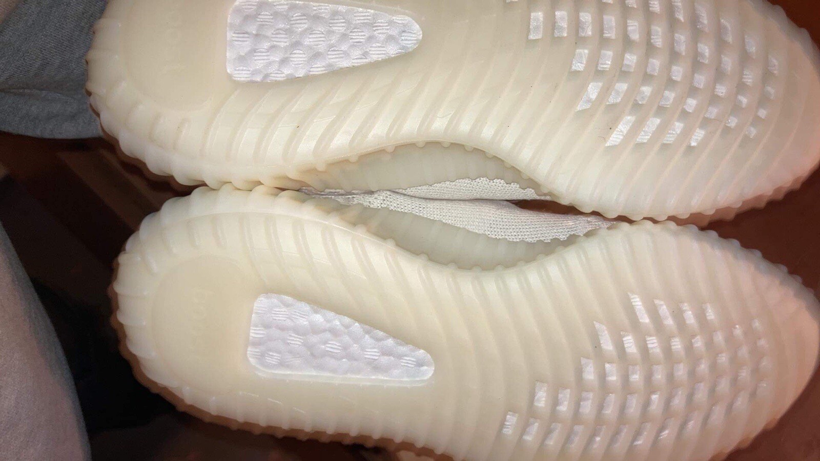 Size 6.5 – adidas Yeezy Boost 350 V2 Pure Oat