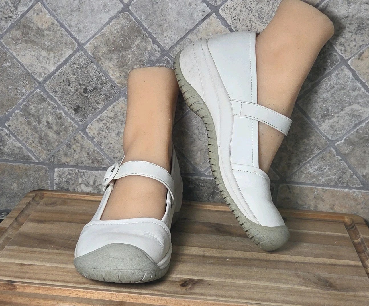 5368 Keen Mary Jane Shoes White Leather Nursing Oil Slip Resistant Womens 8.5M