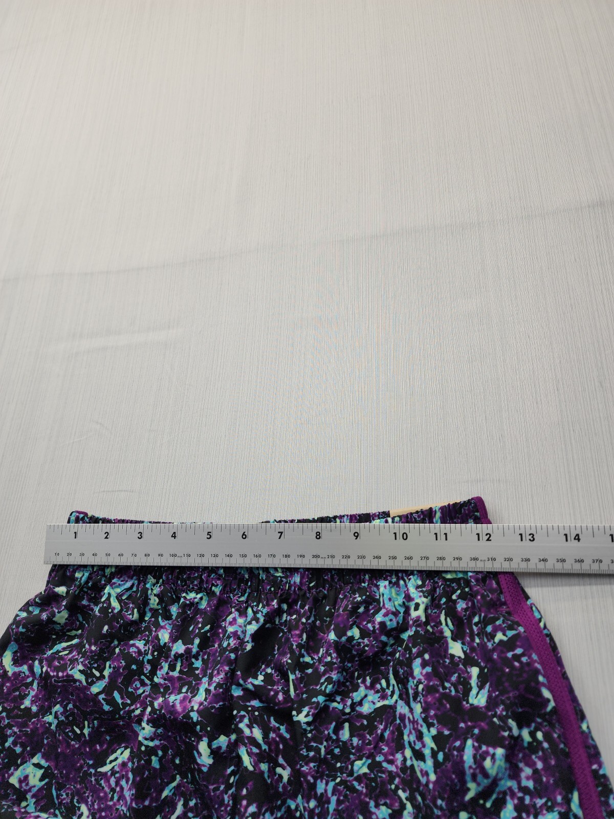 Nike Woven Shorts Boys Youth Large 7″ Lightweight Unlined Pockets Splash New