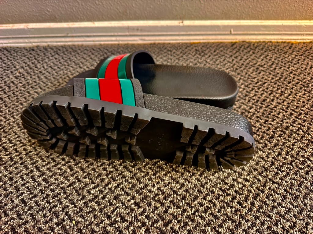 Gucci Web Stripe Slide Sandals Black Red Green Men’s Size 8.5 Pre-Owned