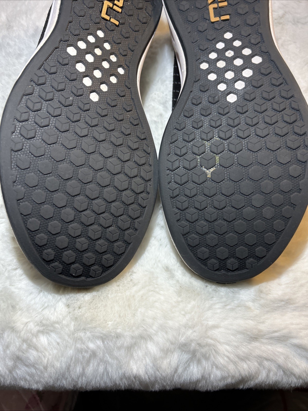 Kuru Atom Slip On Womens Size 10 Black White Athletic Walking Shoes Sneakers