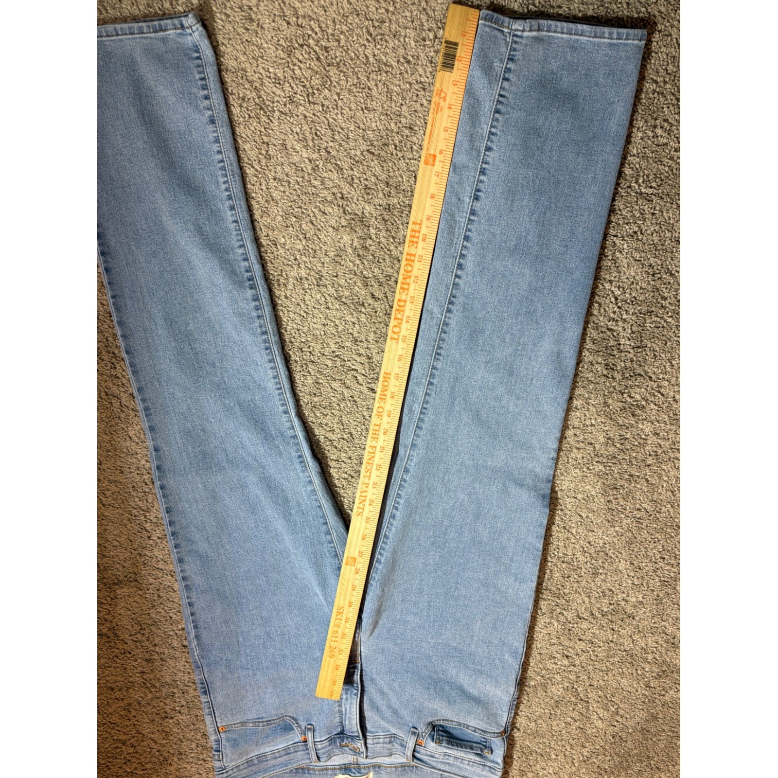 Levis 314 Shaping Straight Jeans Womens 33×32 Light Wash Denim 19631-0297