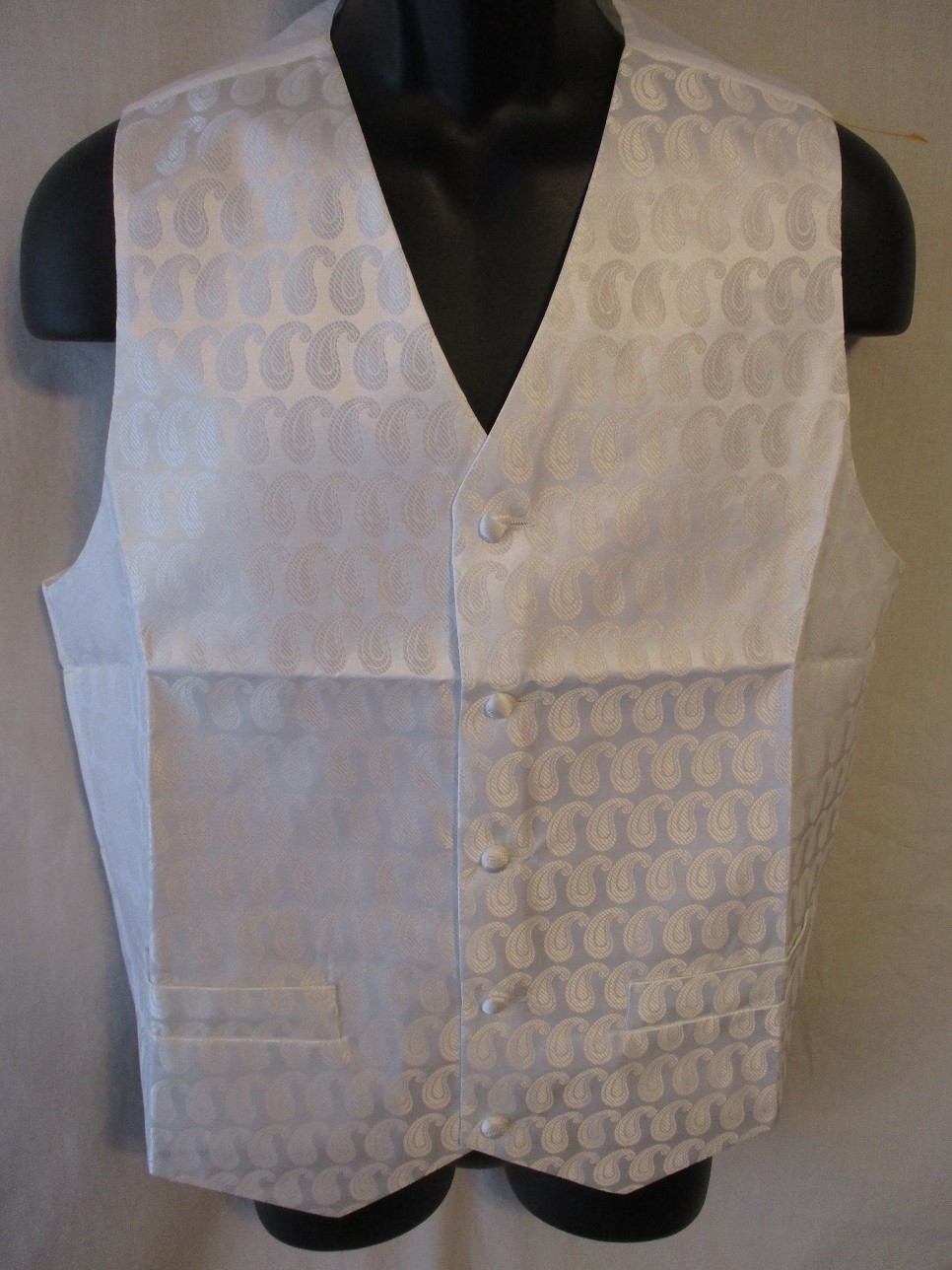 Da Cino Polyester Size M Lined Suit Vests New without Tags