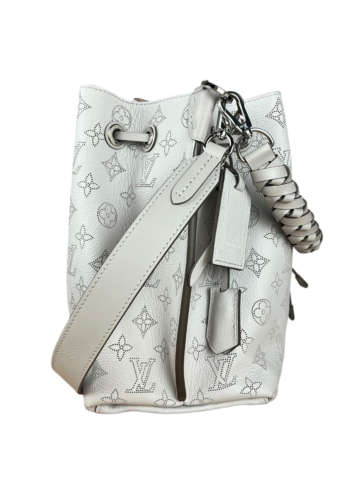 Size OS – Louis Vuitton White Perforated Leather Muria 2Way Bucket Bag – Pre-Own