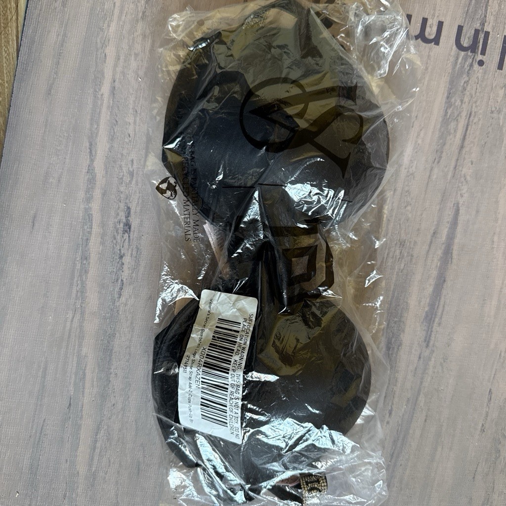 Victoria Secret black bra 36DD