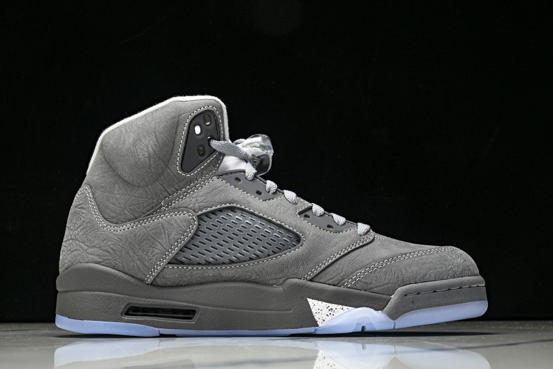 AJ 5 Retro Wolf Grey DD0587-002 Men’s Shoe Sizes 4-13 (New With Box)