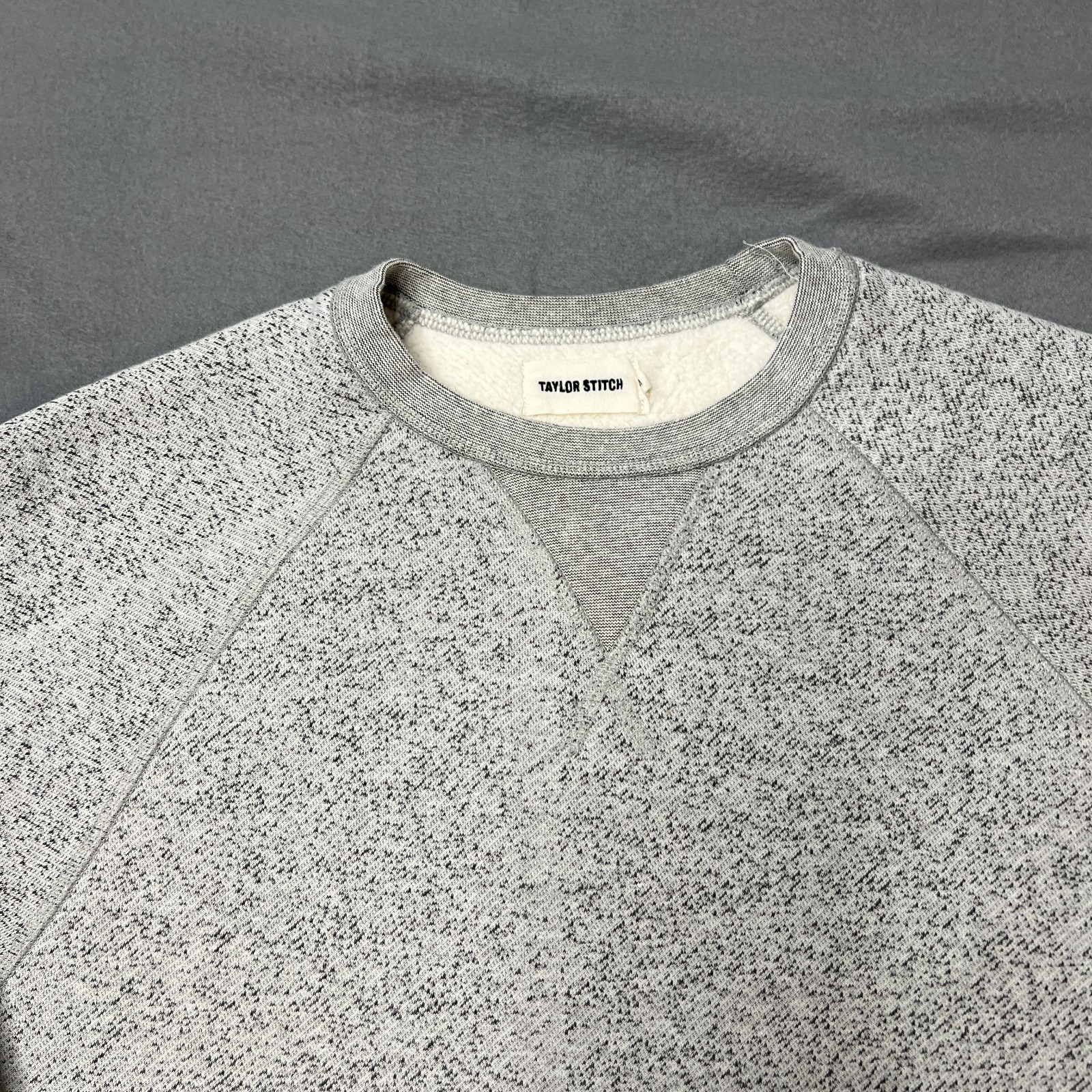 Taylor Stitch Sweatshirt Men Medium Gray Heather Fleece Lined Ribbed Hum & Cuff