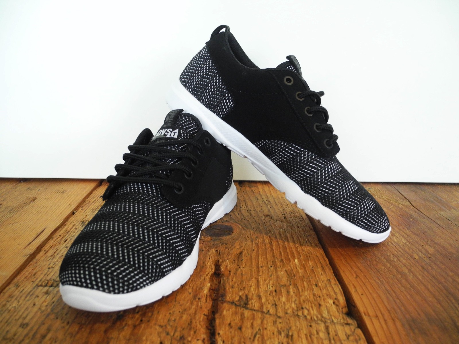 DVS SHOES PREMIER 2.0 WOMEN SNEAKER NEW BLACK-WHITE KNIT US 6 EUR 36.5 DVS SHOES