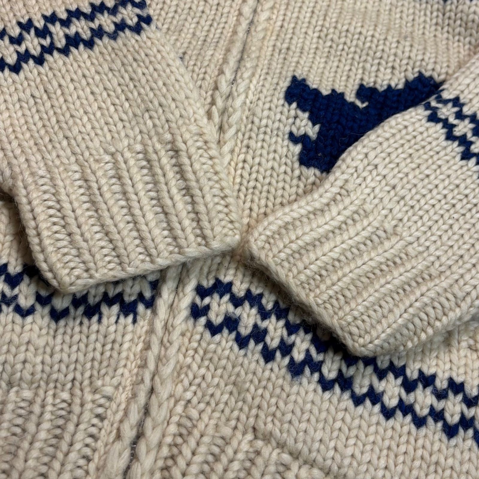 Kanata Cowichan Sweater Maple Leaf Beige Navy 100% Pure Virgin Wool Used Knit