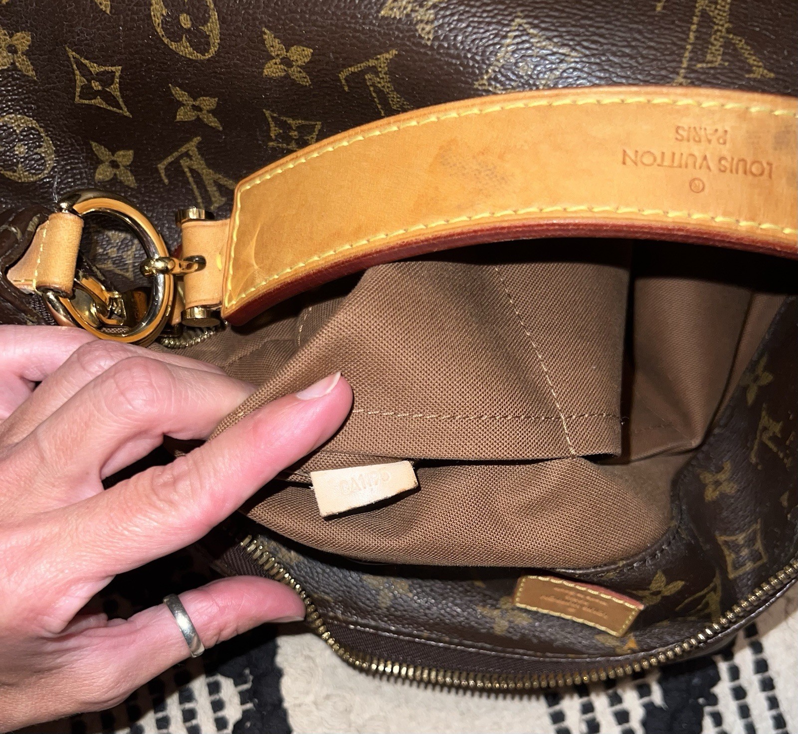 Authentic Louis Vuitton Sully MM Monogram Shoulder Bag