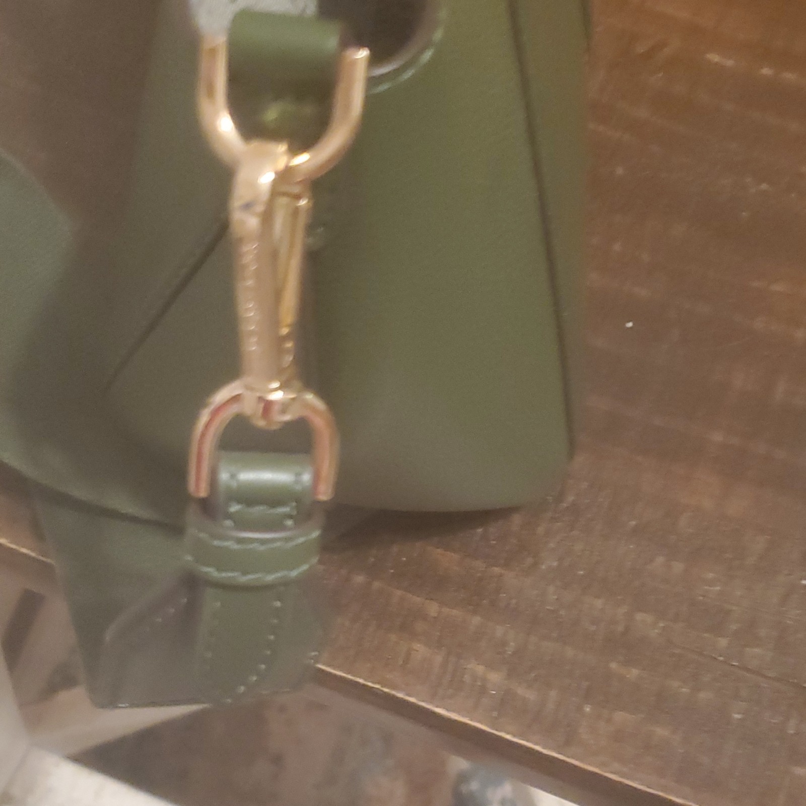 Michael Kors Green Pebbled Satchel Top Handle Bag Magnetic Gold Logo Det Strap
