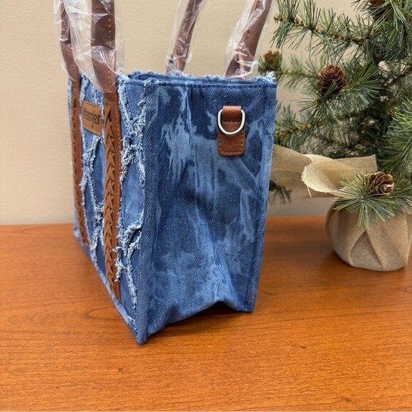 Wrangler Tote Denim Crossbody Purse Southwestern Cowgirl Guitar Strap NWT