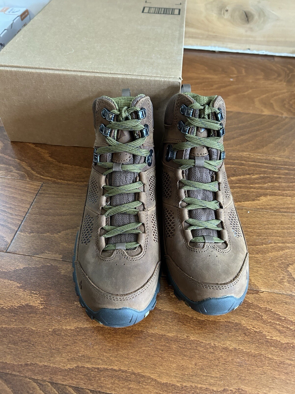 Vasque Men’s Talus Mid Waterproof Hiking Boot Brown Leather NEW 7 M