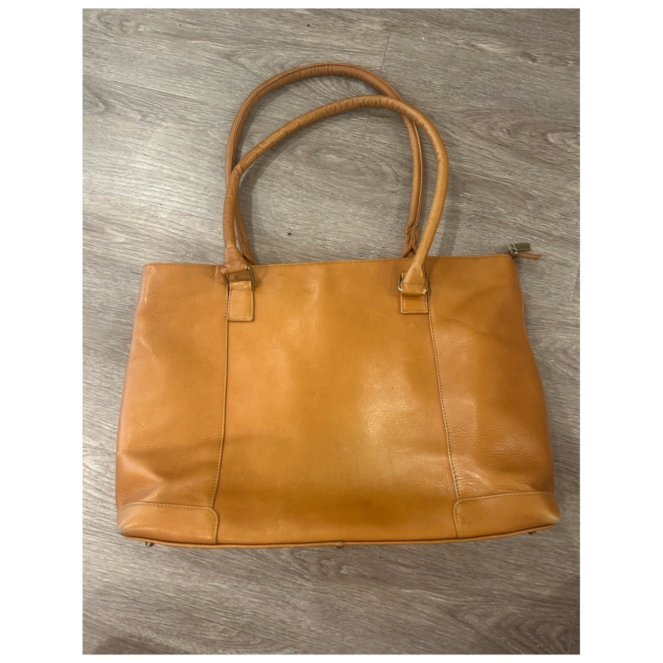 Classic Tan Leather Tote Bag – Casual Everyday Shoulder Bag
