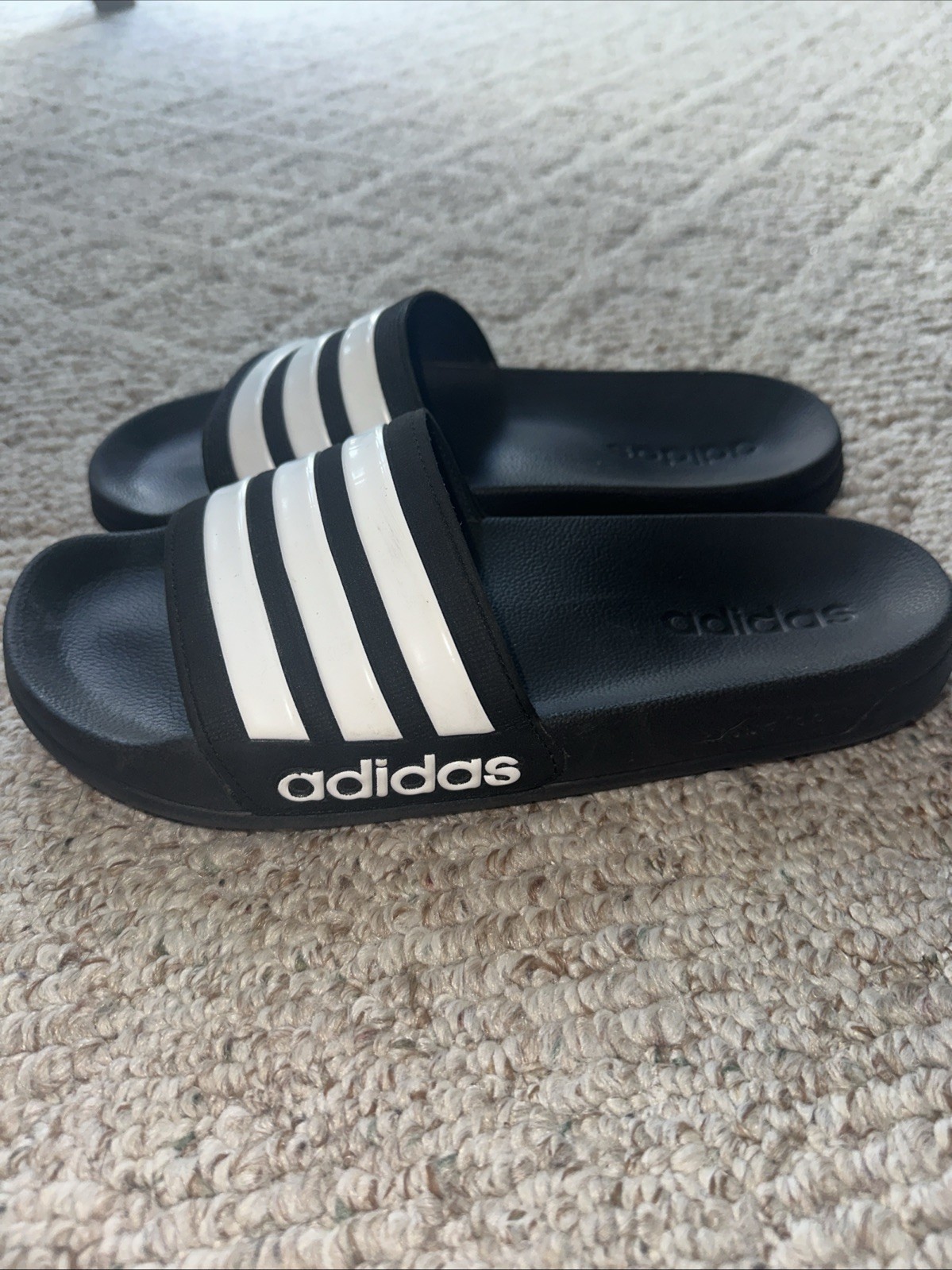 Adidas Adilette Shower Slides Sandals Men’s 8 / Women’s 10 Flip Flops EUC