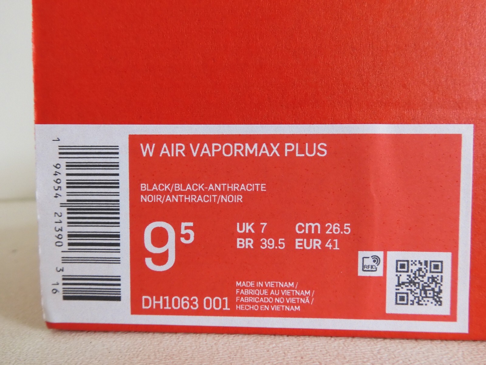 WMNS NIKE AIR VAPORMAX PLUS BLACK-BLACK-ANTHRACITE SZ 9.5 [DH1063-001]