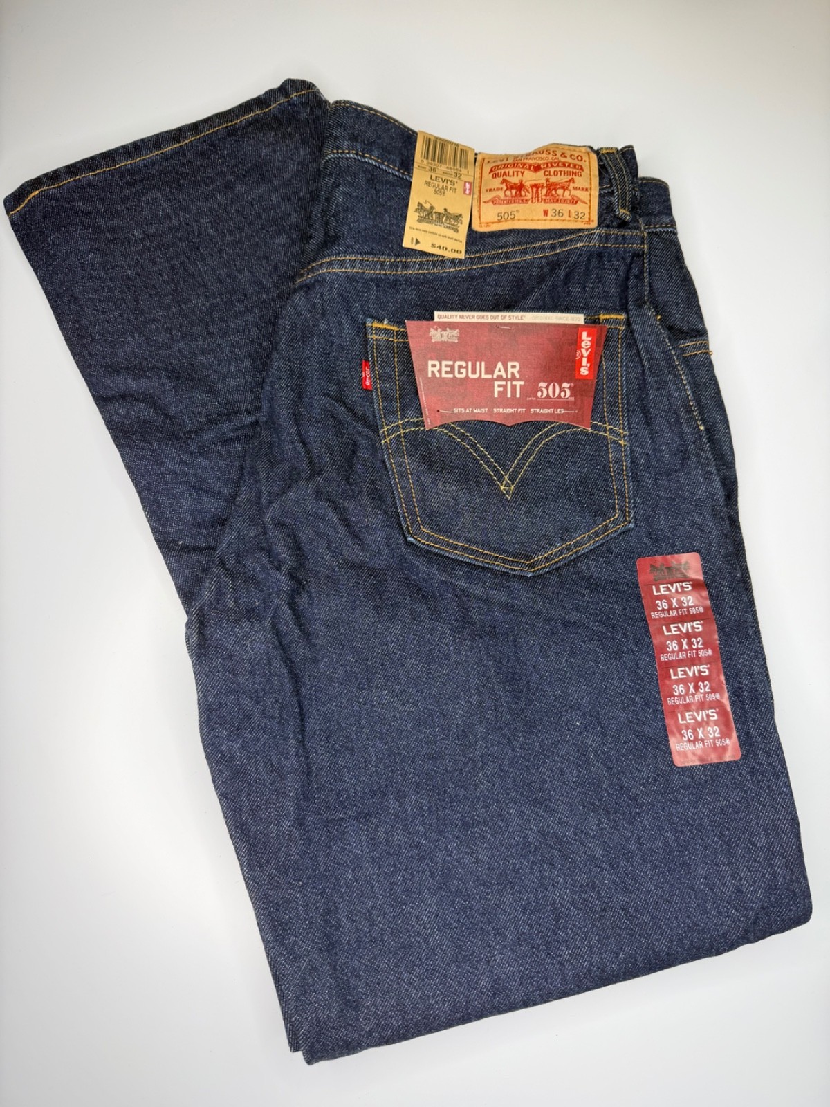 NWT Levi’s 505 Regular Fit Mens Jeans Blue Dark Wash Size 36×32 100% Cotton