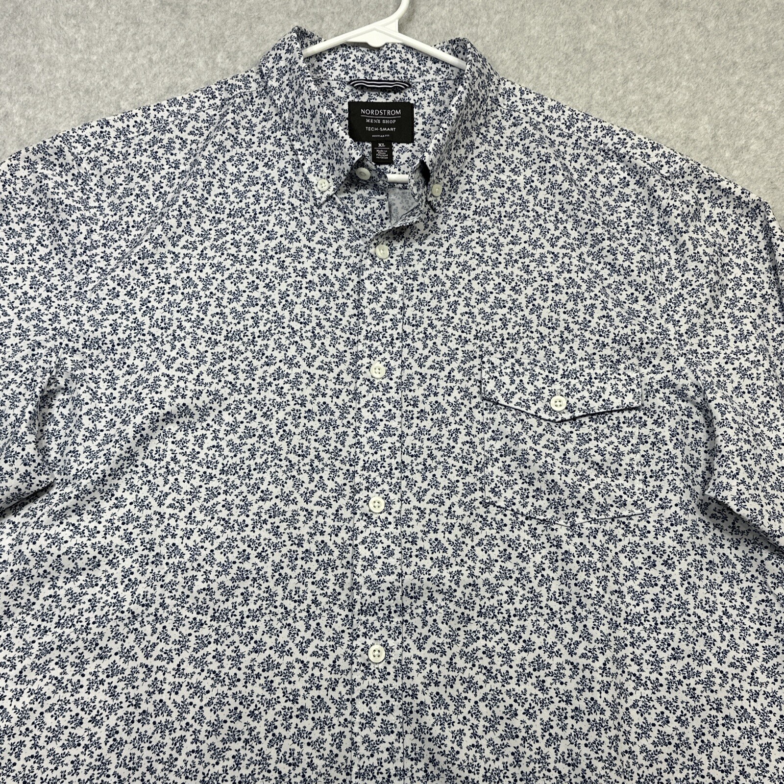 Nordstrom Tech Smart Shirt XL Blue Floral Performance Smart Casual Modern Office