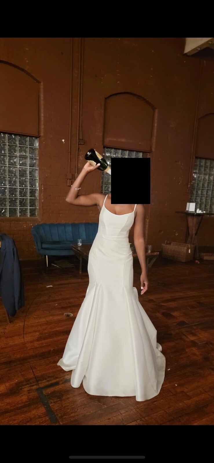 Classic Trumpet Wedding Dress with Double Straps and Detachable Bow