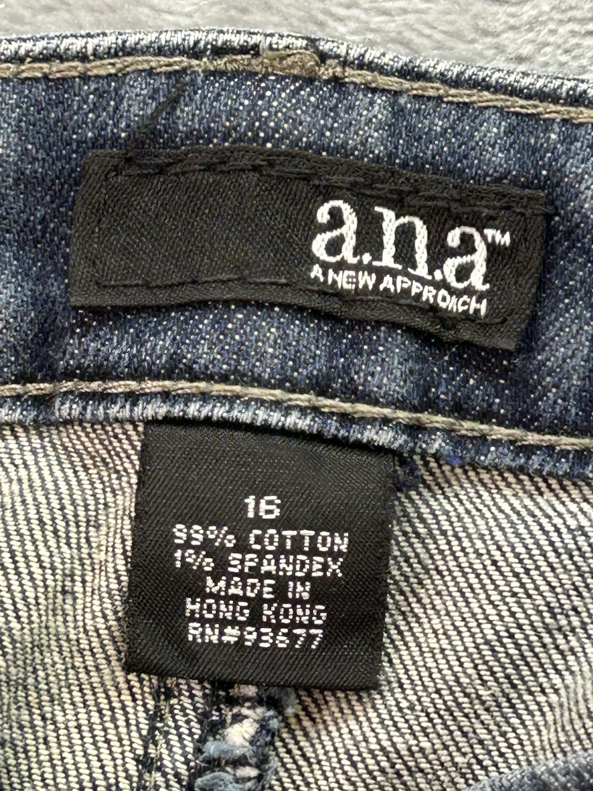 a.n.a. Women Plus Sz 16 Bermuda Denim Shorts Jorts Split Cuff Stretch Beach Walk