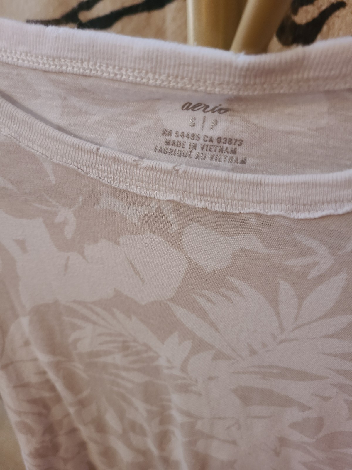 Aerie Womens Distressed Boyfriend Tshirt Soft Taupe Off White Cute Sz Small