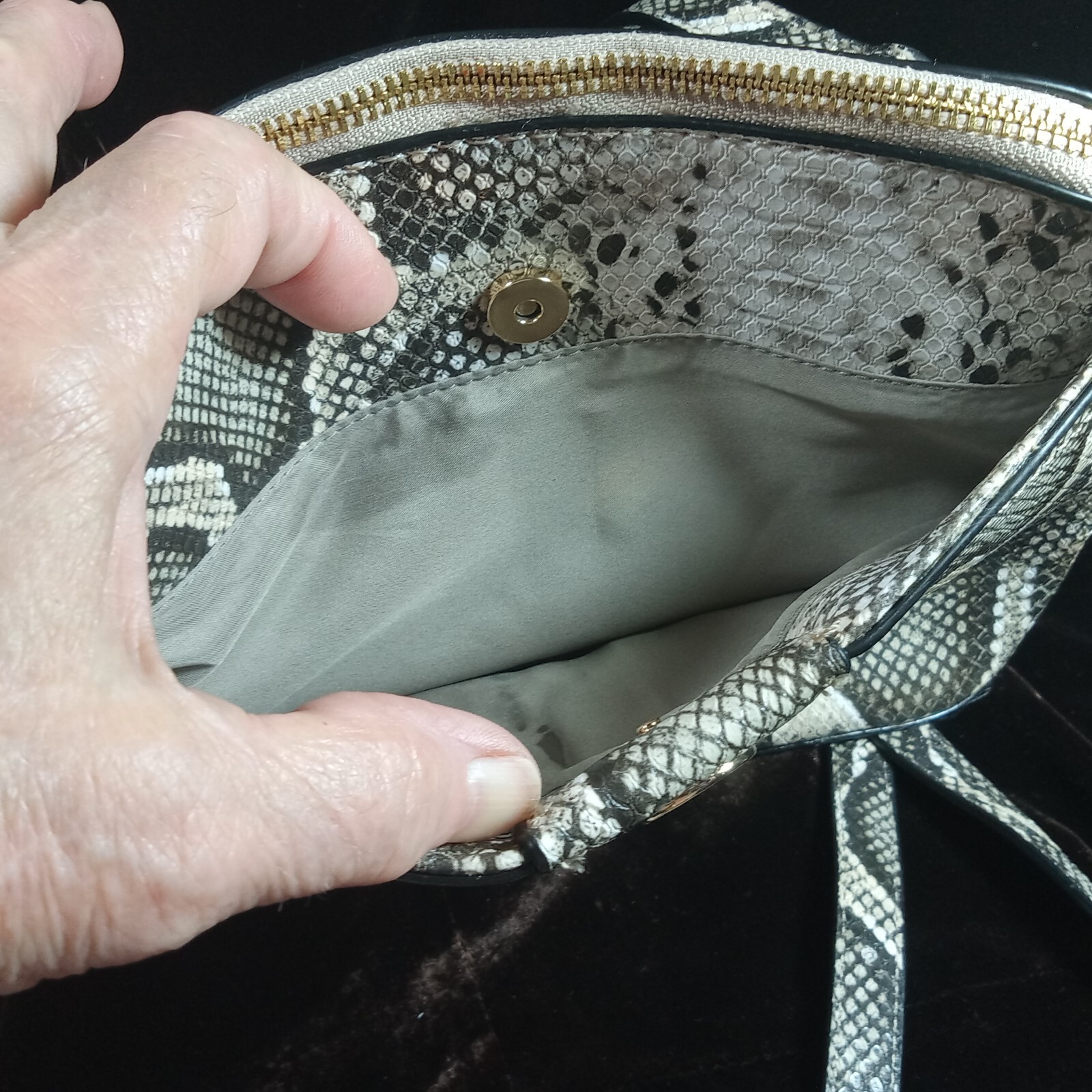 ☆Anne Klein☆ Snake Print Lined Crossbody Handbag 10 X 7 X 3