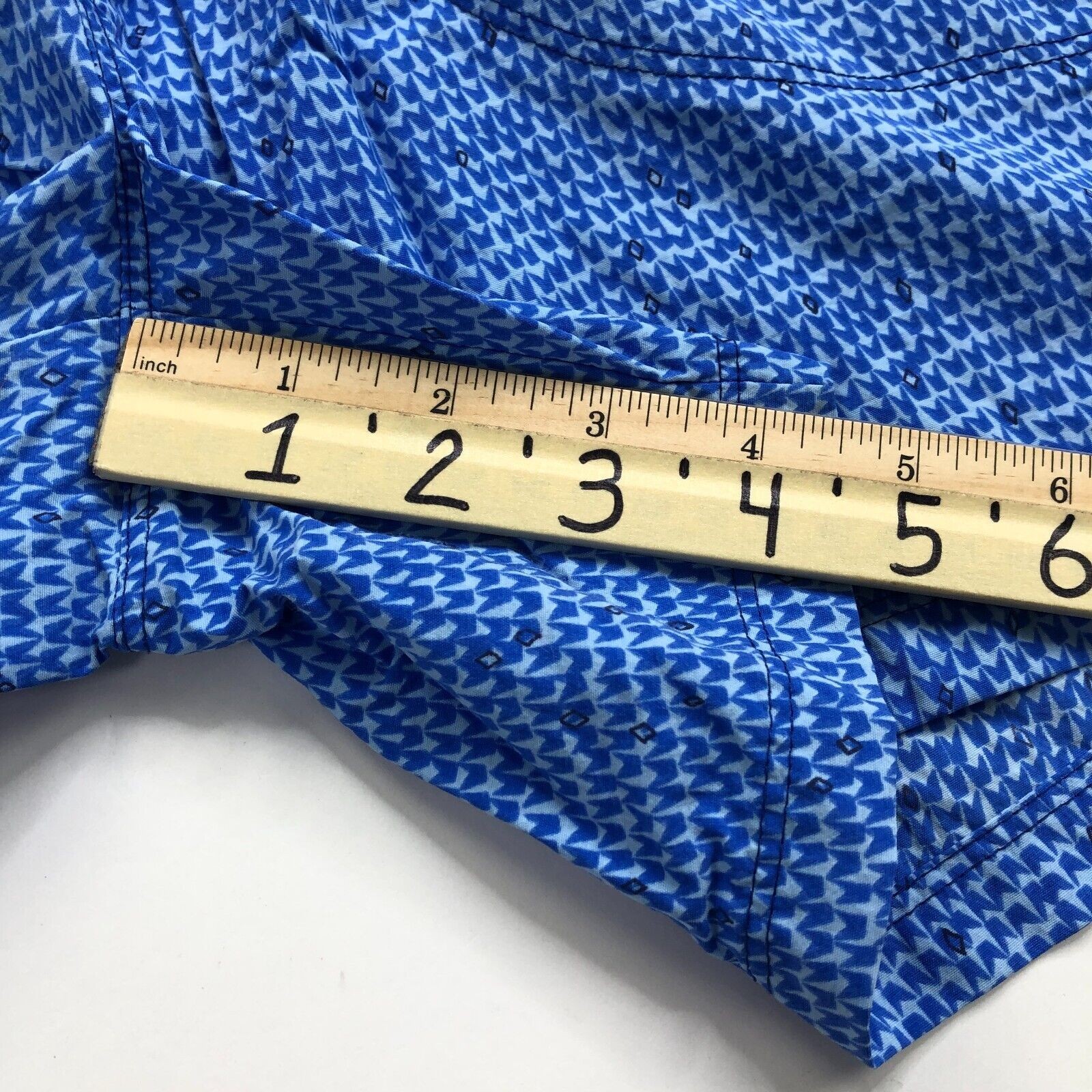 Mountain Hardwear Medium (Fit 28 In) Outdoor Athleisure Shorts All Over Print