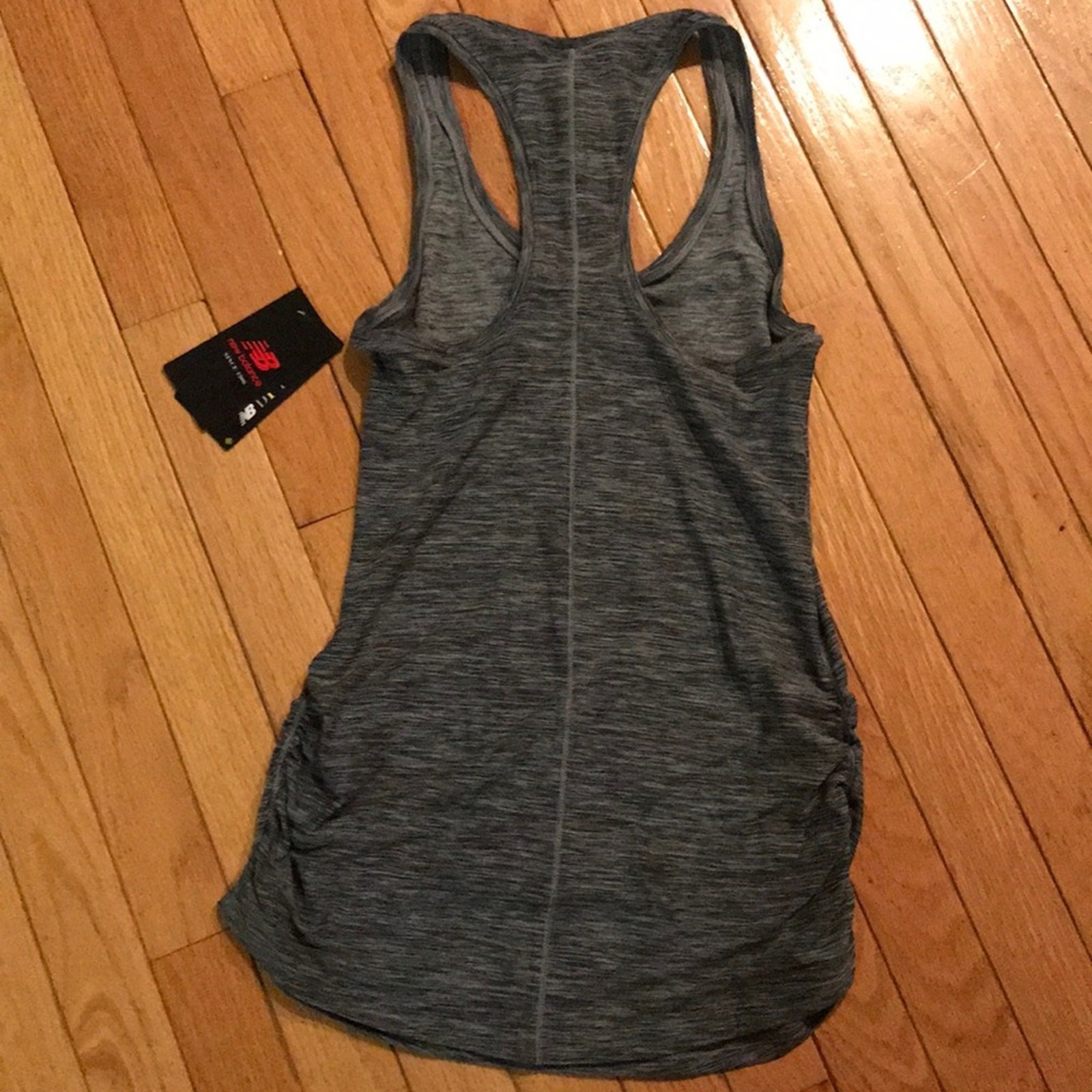 New balance air dry workout tank XS NWT