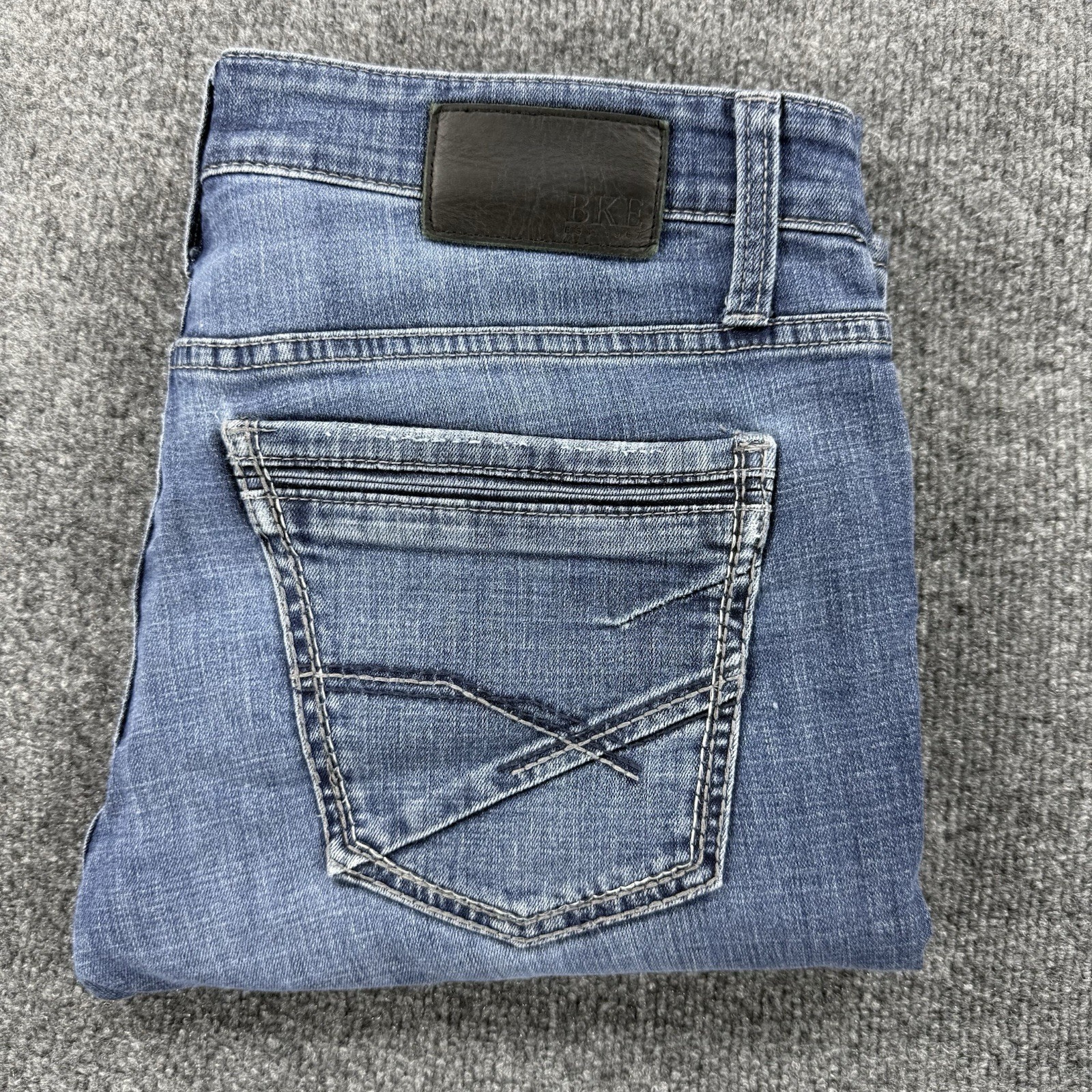 BKE Jeans Mens 32×34 (34×34) Blue Jake Straight Whiskers Medium Wash Denim