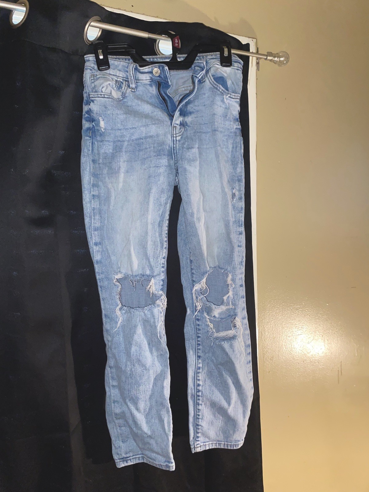 Willow Root Women’s Skinny Jeans Light Wash Distressed Denim Cotton/Spandex 25