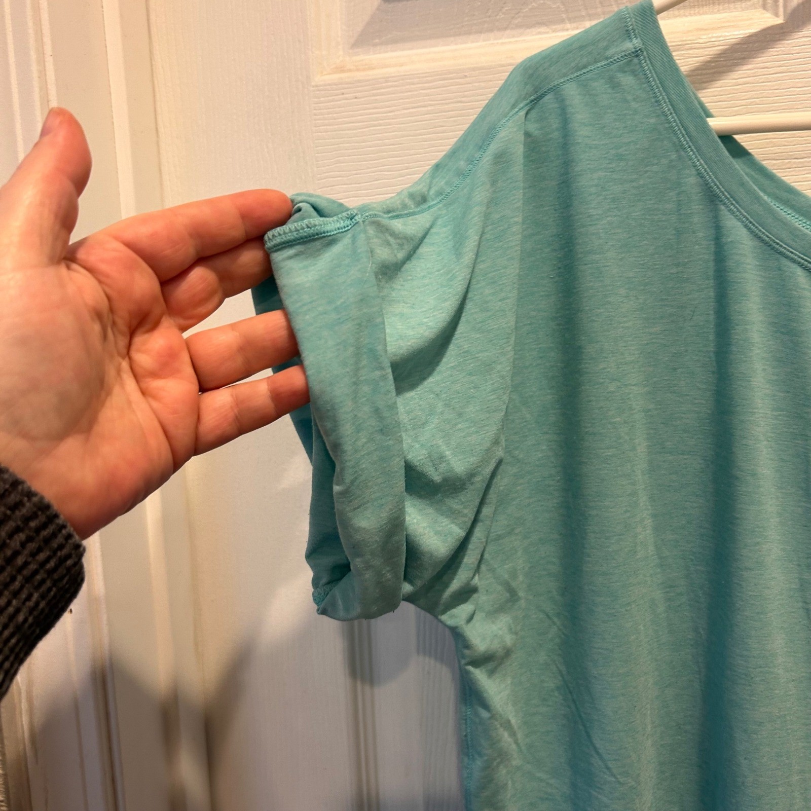 GapFit Breathe Tee Aqua Blue Relaxed Fit Tunic Top Women’s Size L Oversized Yoga