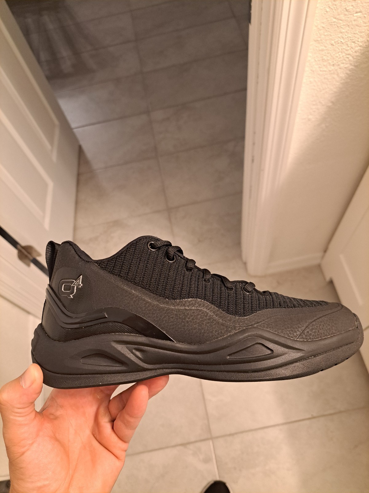 Q4 Matte Black 495 Lo Sp Size 6.5 Brand New Men’s Sneakers