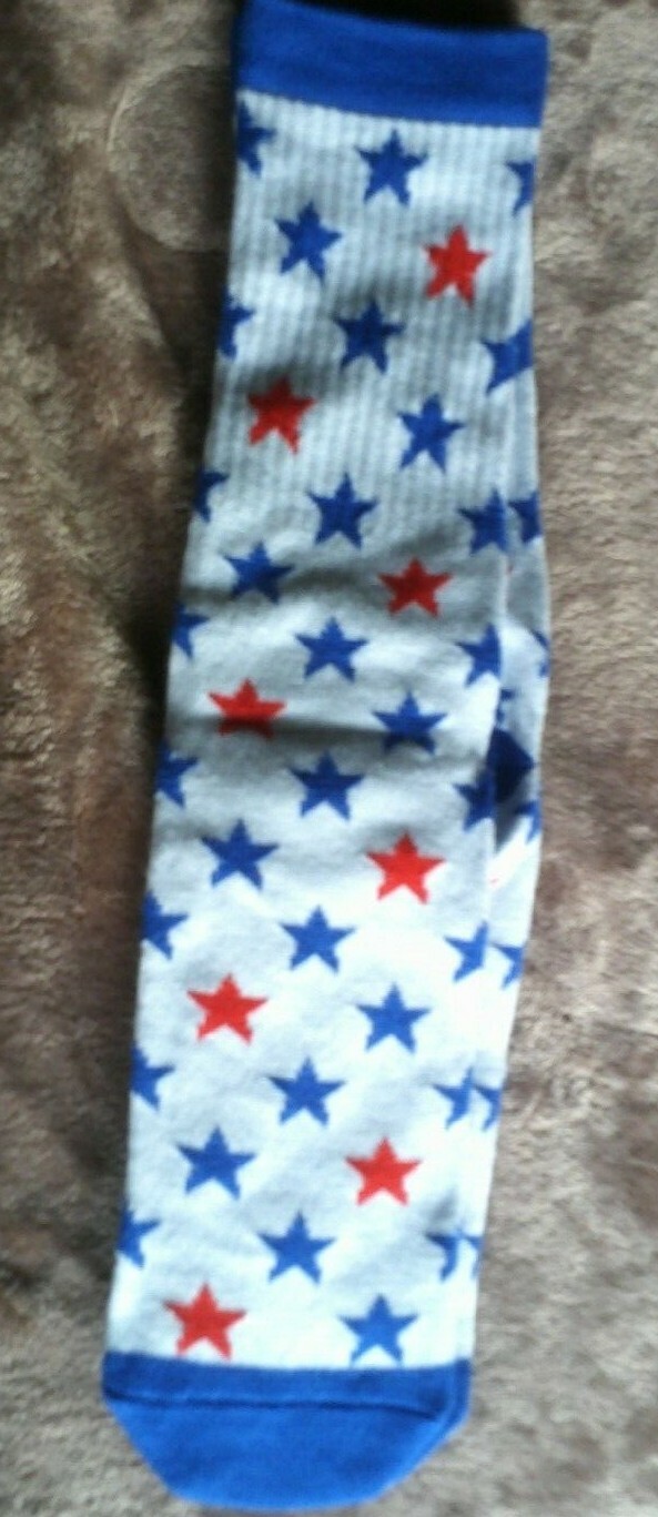 TWO SOX MEN SOCKS EAGLE & STARS 2 PAIR LOT RED/WHITE/BLUE SZE 10-13 NWT MSRP $16