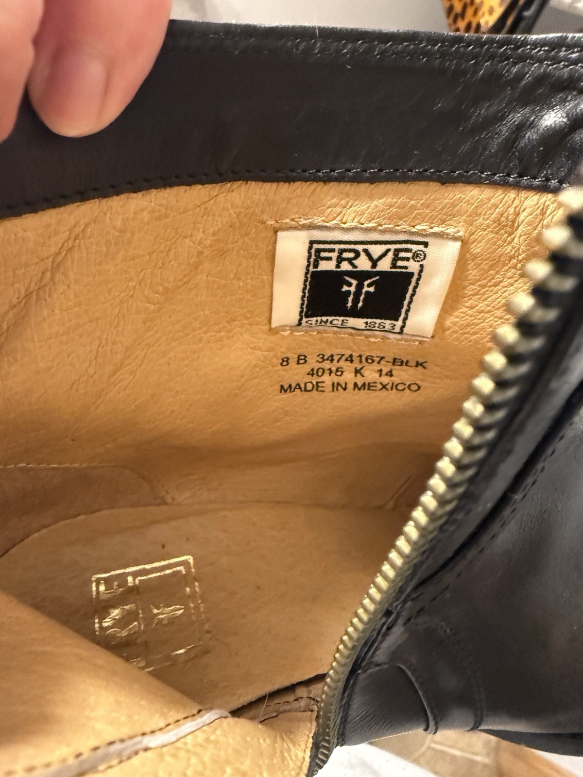 Frye Janis Shield Western Buckle Bootie Boot Black Leather Size 8 Women’s EUC