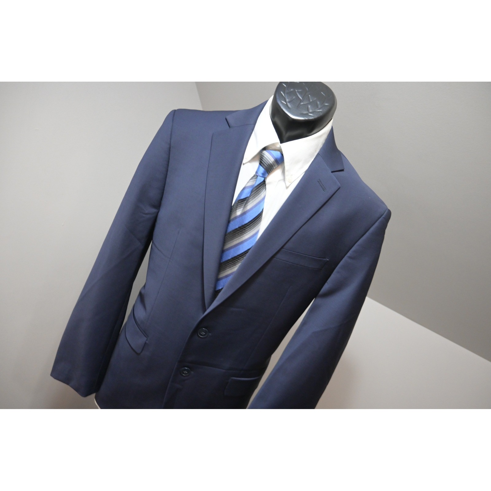 Calvin Klein 2-Piece Suit Men Size 40R Pants 33×30 Blue Slim Fit Stretch EUC