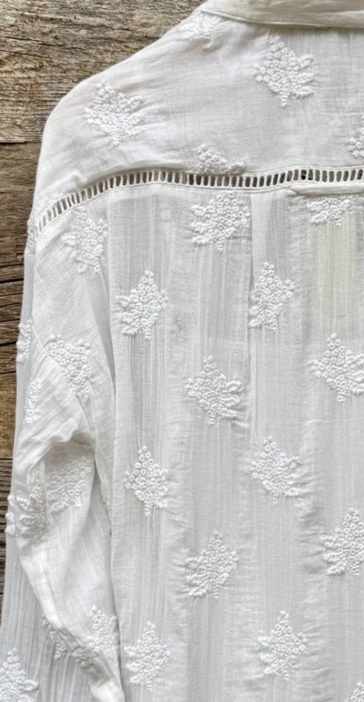 NEW! SUNDANCE LIVING CATALOG Cloverfield Embroidered TUNIC Shirt Top White M