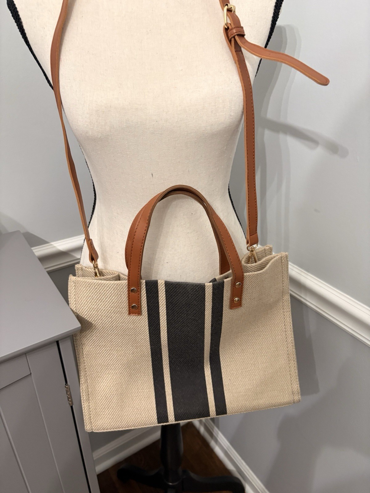 Beige Black Striped Tote Bag Brown Leather Top Handles Detachable Strap Snap