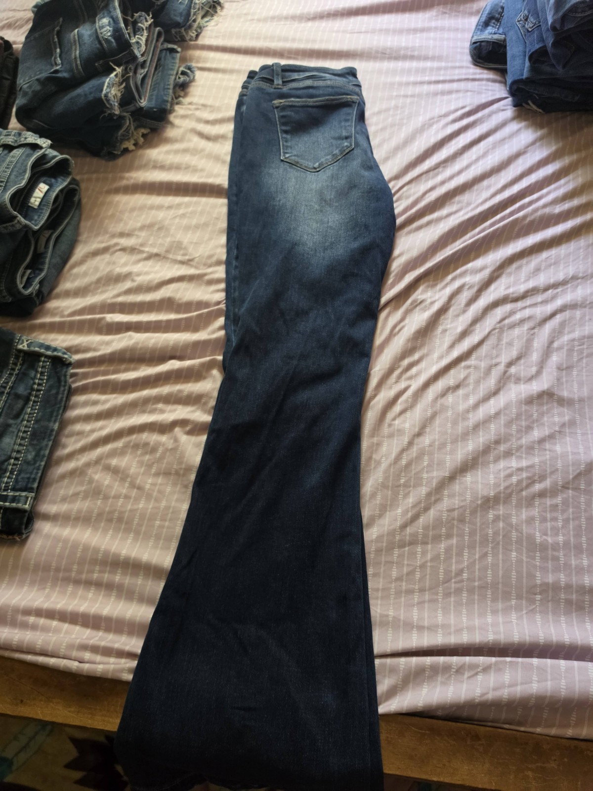 Women’s KanCan Distressed Medium Wash Blue Denim Bootcut Jeans 5-Pocket 13/30