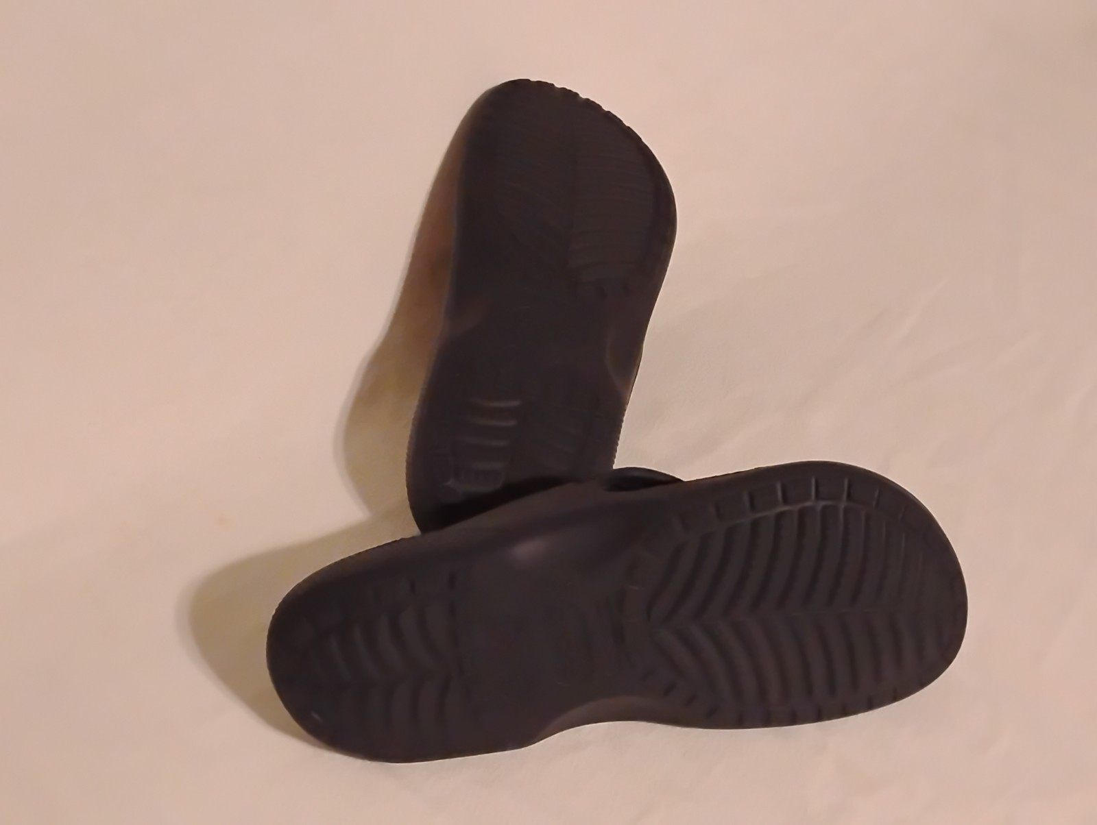 CROCS Black Slip On Lightweight Flip Flop Thong Sandal Size:W9 M7 *VGUC*