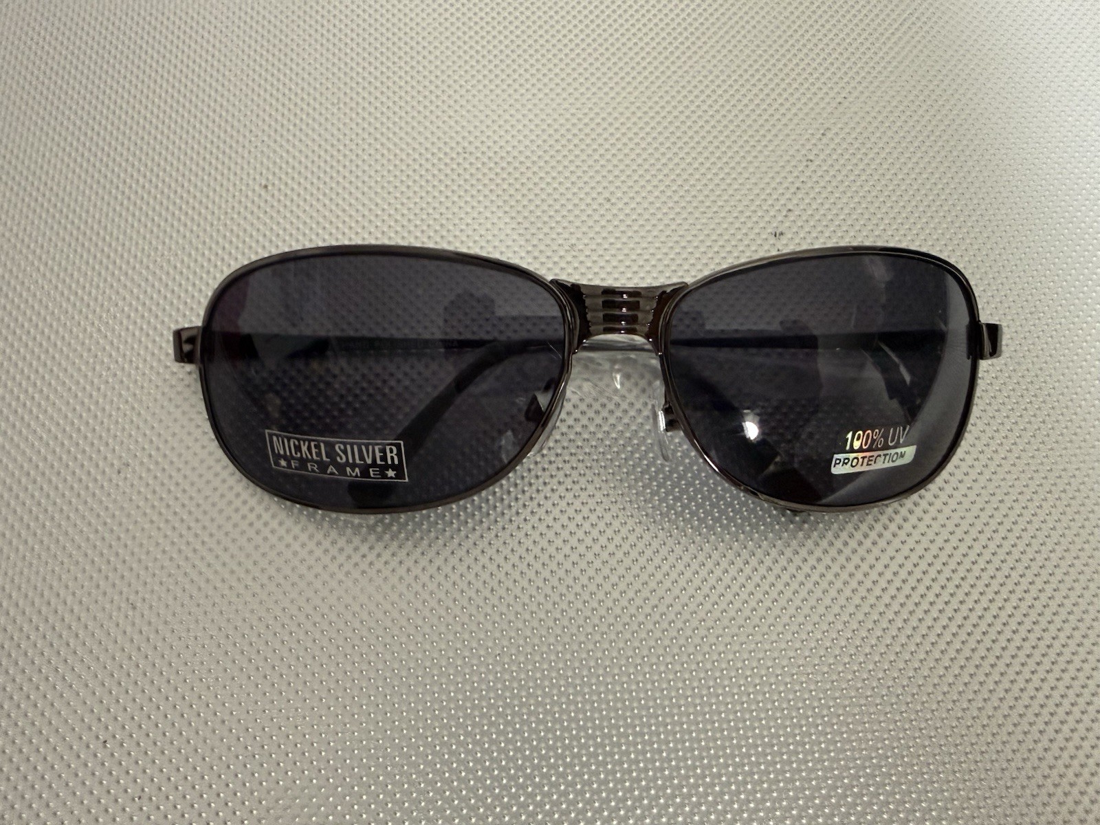 Men’s Silver Metal Aviator Sunglasses Black Tinted Plastic Lenses 100% UV A1