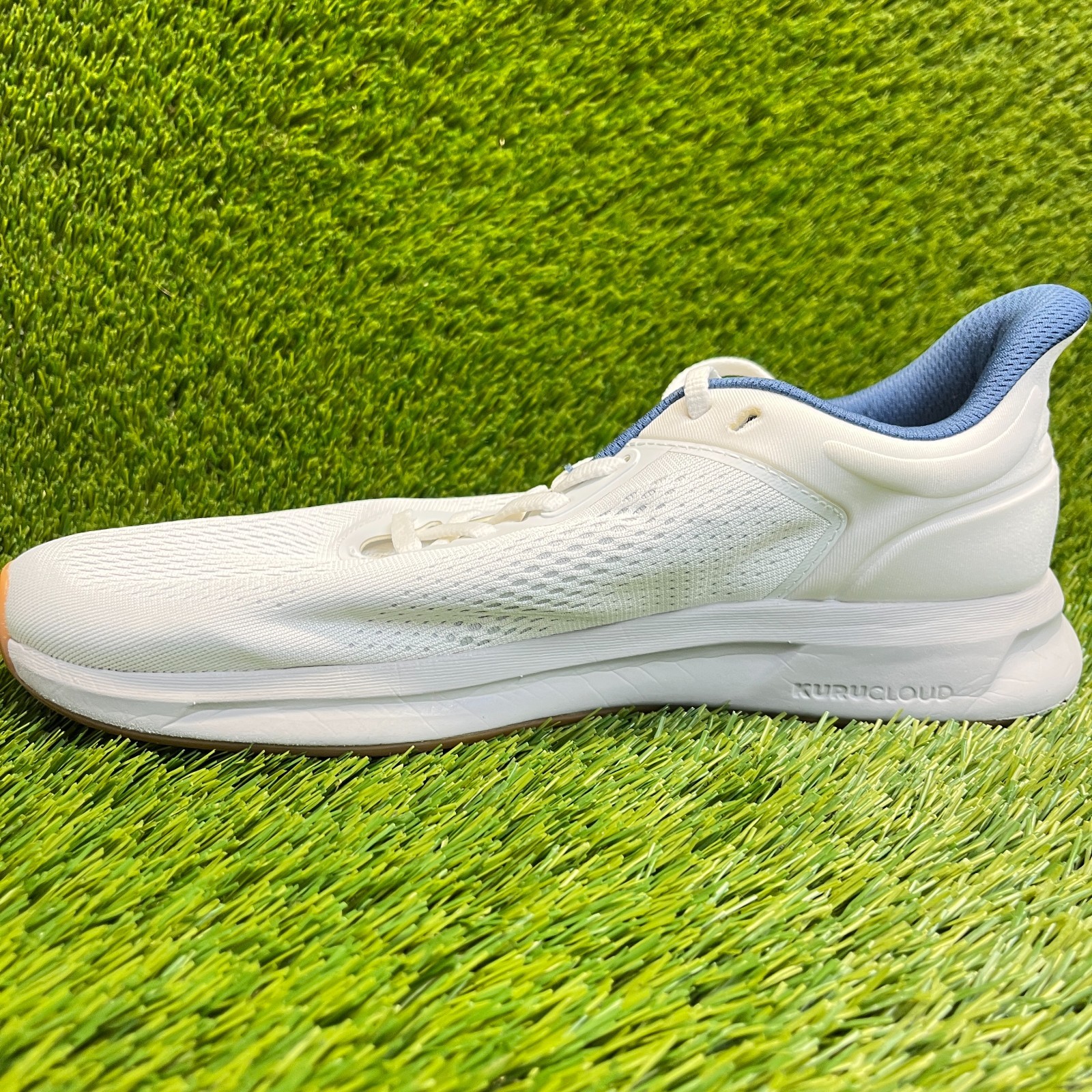 Kuru Atom Fusion Men Size 9.5 White Blue Athletic Running Walking Shoes Sneakers