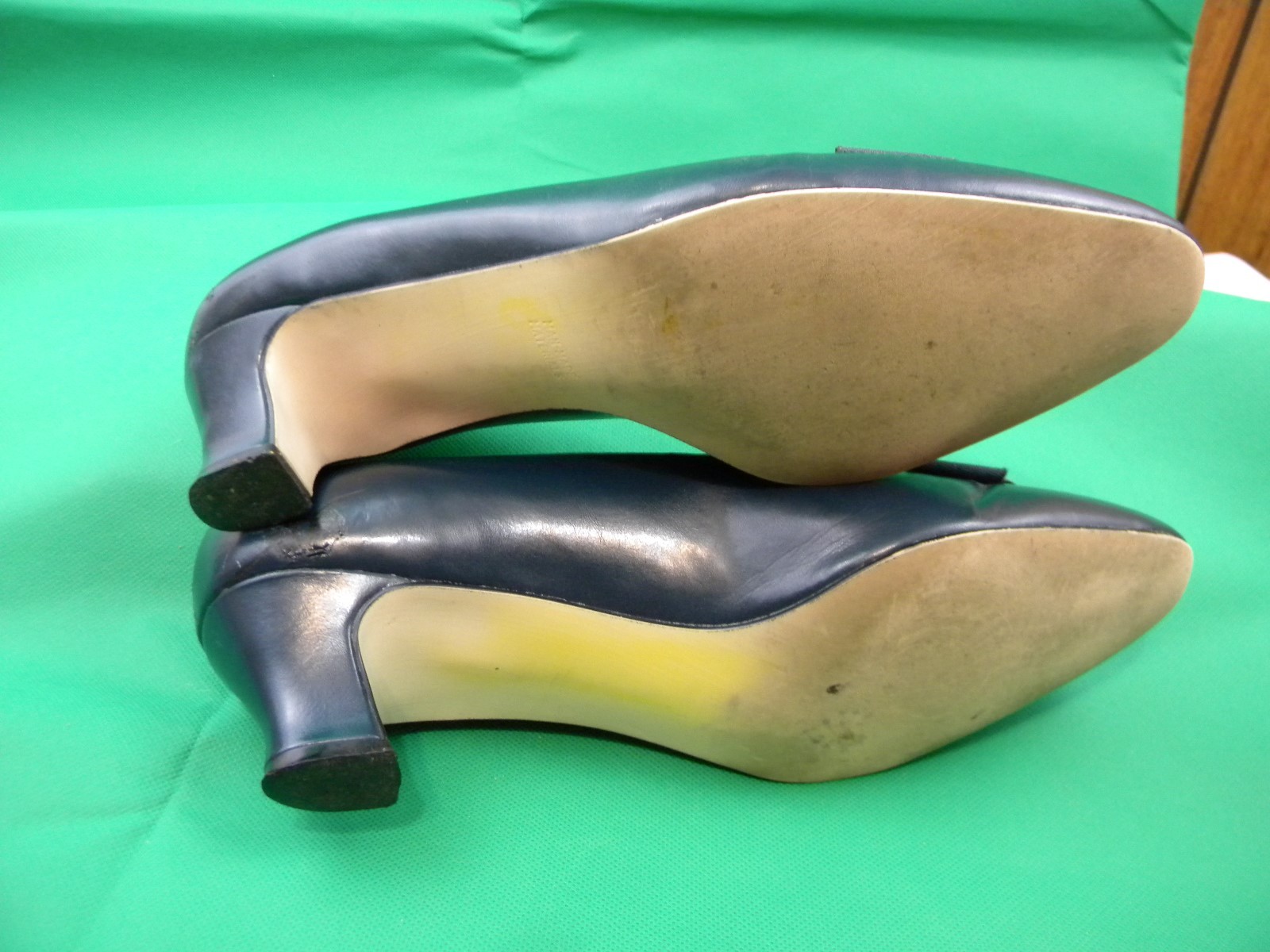 NATURALIZER Black Heels No. 685NOTS Size 9.5 AA/B – Excellent