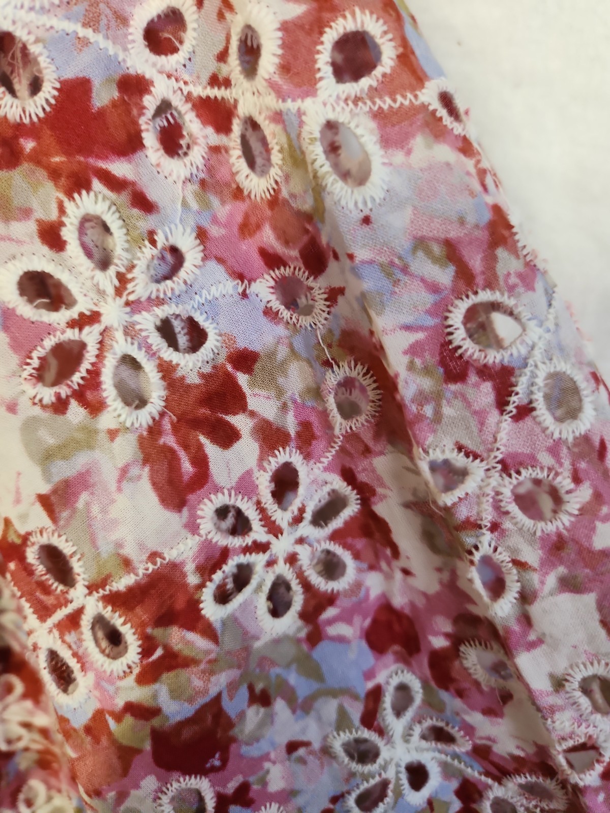 Logo Womens Button Up Blouse 1x NWOT Eyelet Lace Sleeves