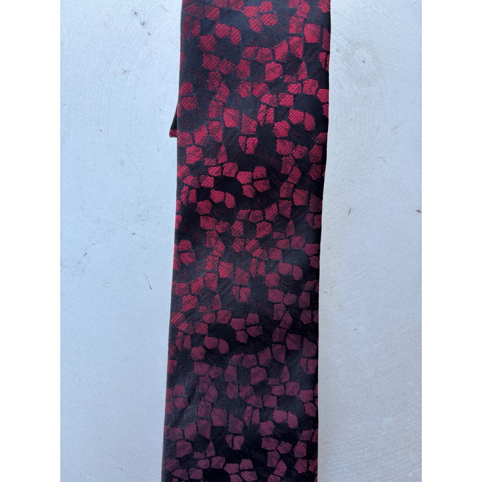 Vintage Commodore Trevira Burgundy Black Geometric Mosaic Necktie 3in Width