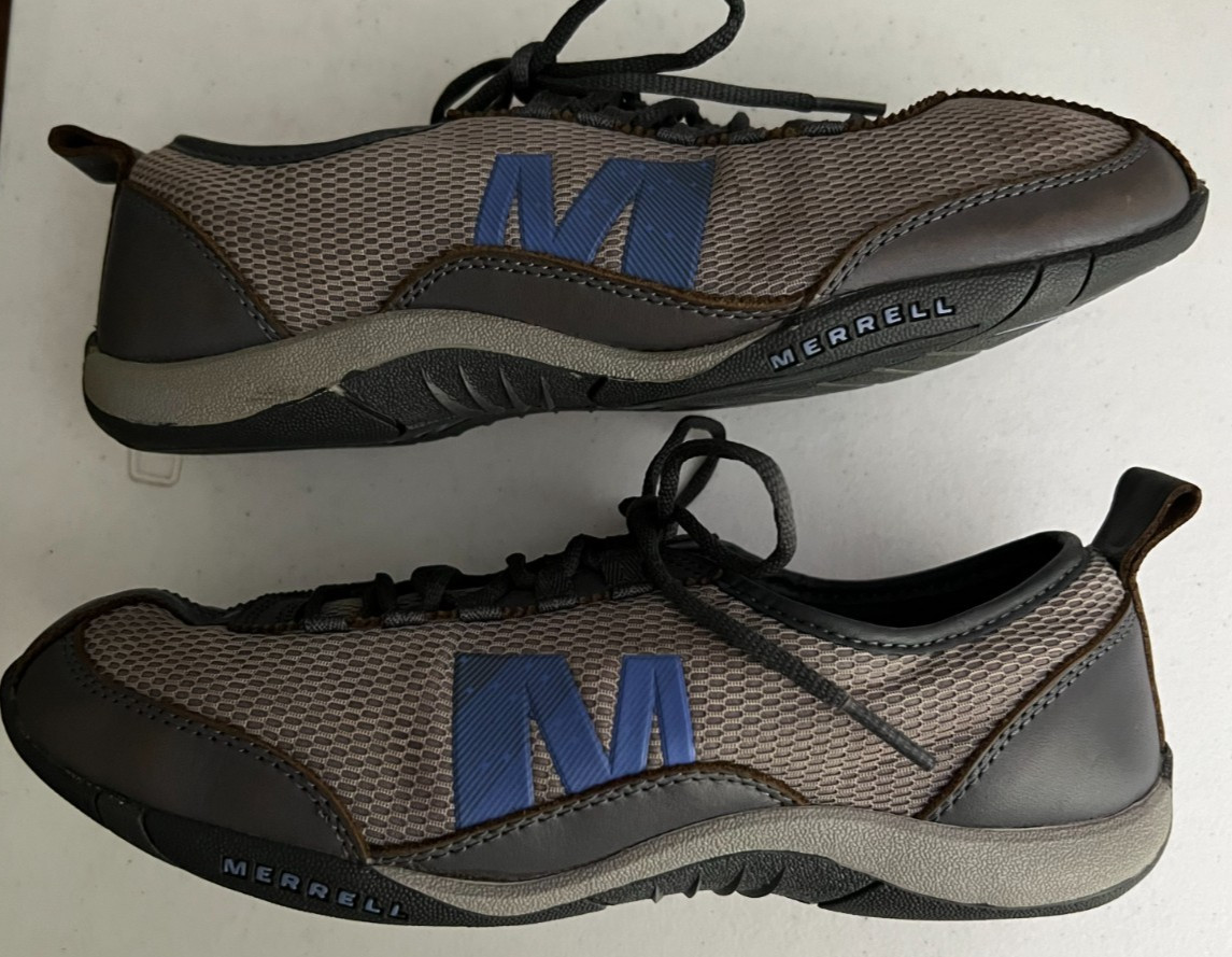 Merrell Castle Rock Womens US Size 8 Gray Leather and Mesh Trail Running Shoes