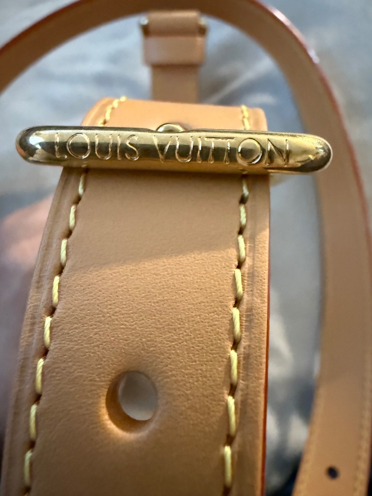 Authentic Louis Vuitton Vachetta Adjustable Shoulder Strap Gold Hardware 47 in