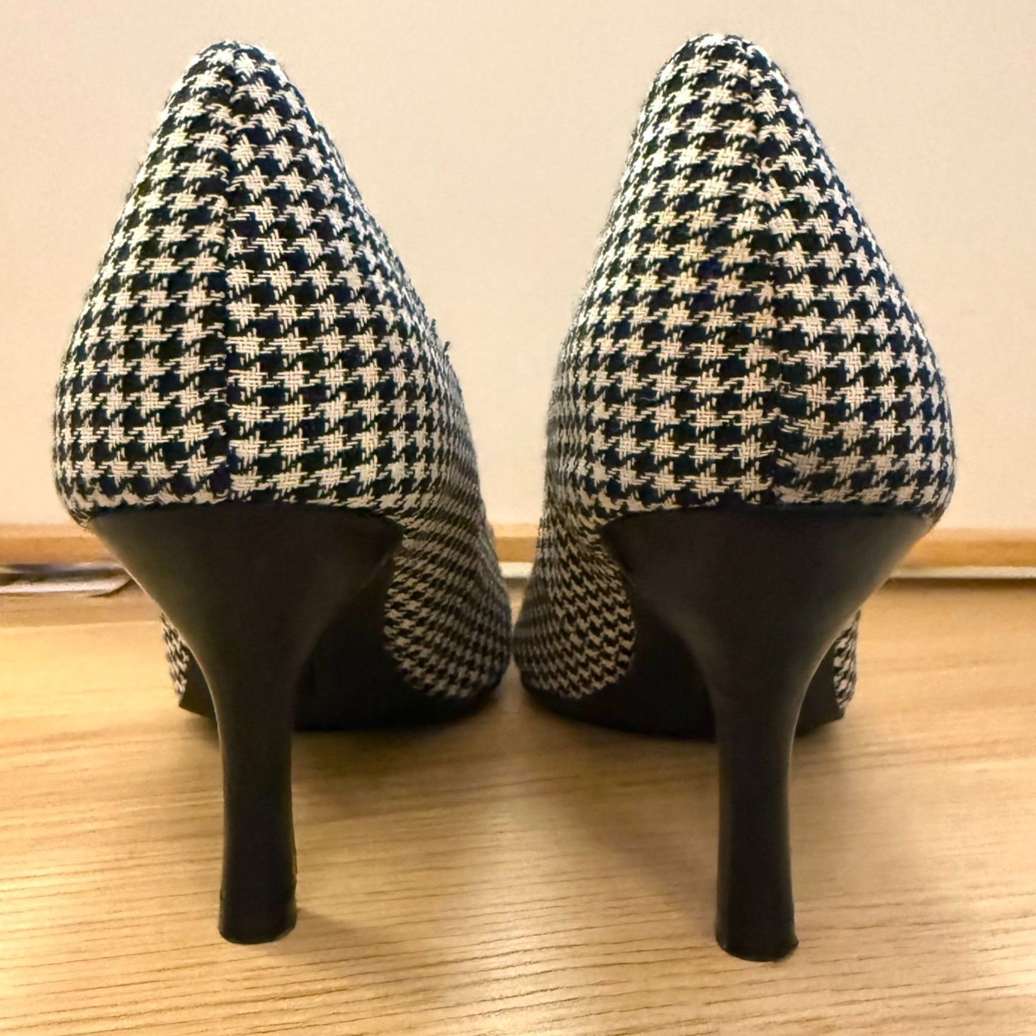 Comfort Plus Heels Size 8W Black White Houndstooth Pointed Toe Pumps Retro
