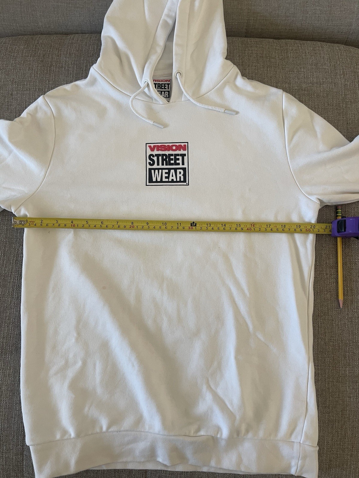 Vision Street Wear Men’s White Pullover Hoodie M Logo Graphic Drawstring Hood