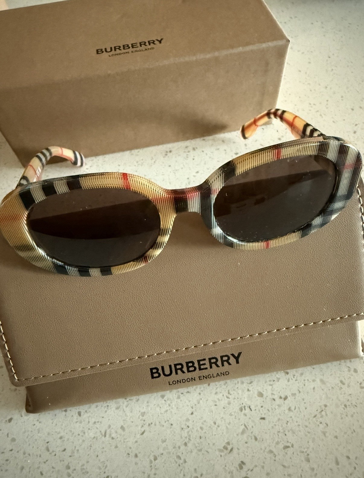 Authentic Burberry Oval Plaid Sunglasses Brown 125mm JB4339 Kids 7-10y NEW