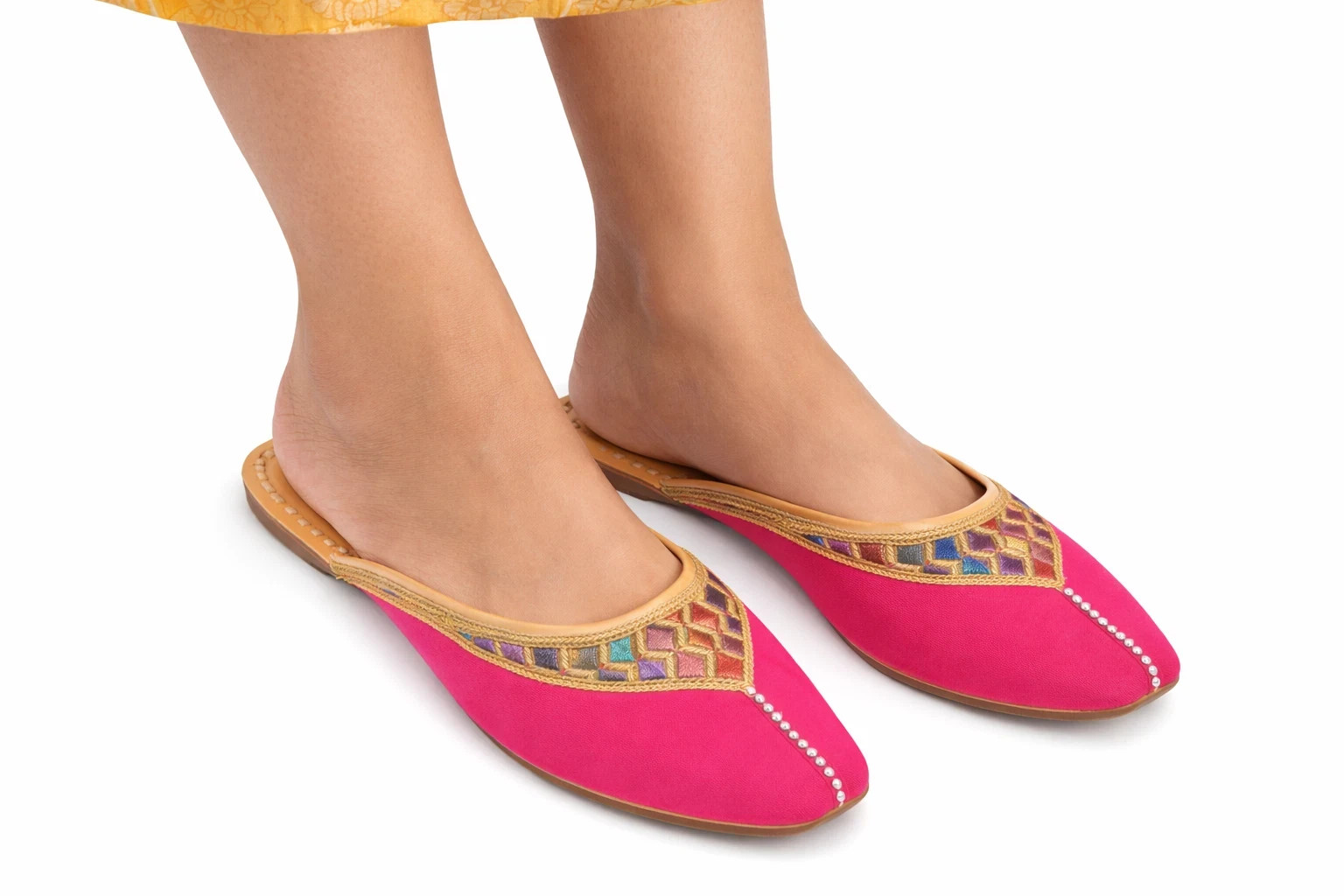 Ethnic Women Clogs Mojari Indian Flip-Flops Handmade Leather PInk Jutti US 6-7